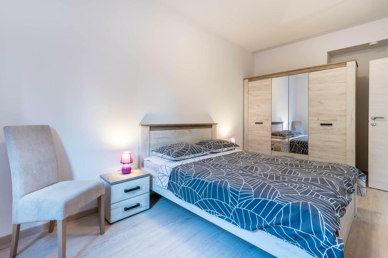 Apartment Goga พูลา ภายนอก รูปภาพ