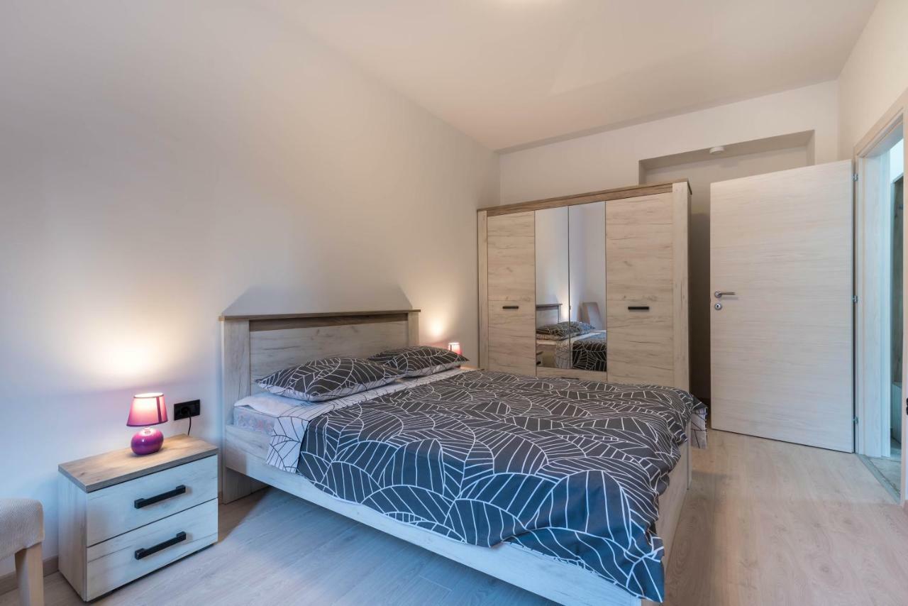 Apartment Goga พูลา ภายนอก รูปภาพ